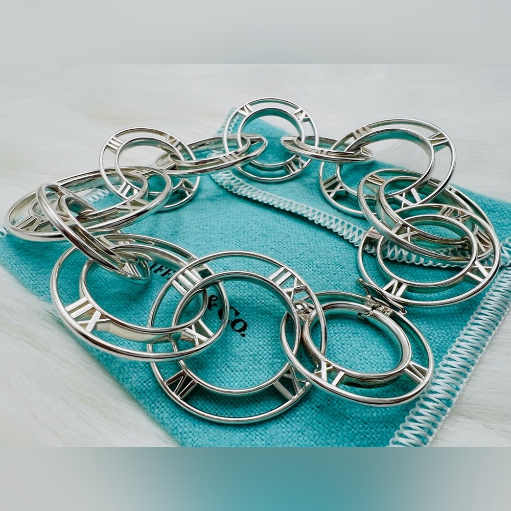 Tiffany Atlas Open Circles Bracelet - Picture 6 of 7